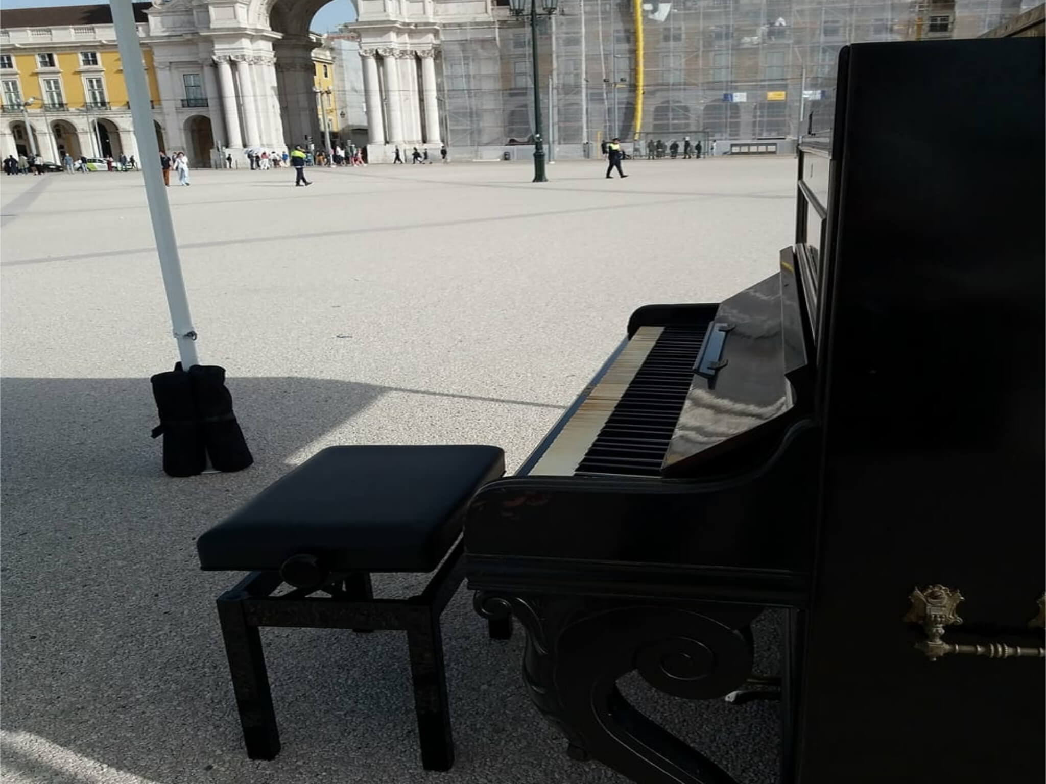 Cinco pianos, cinco dias nos cinco cantos de Lisboa, a duas ou a 4 mãos!