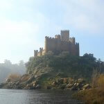 Castelo de Almurol- Pelo negro da terra e pelo branco do muro
